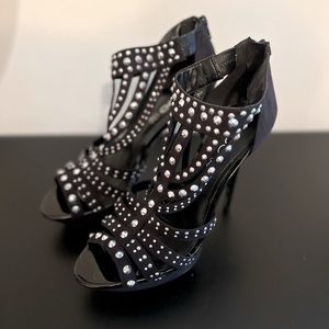 Jahns Heel by Aldo with small platform